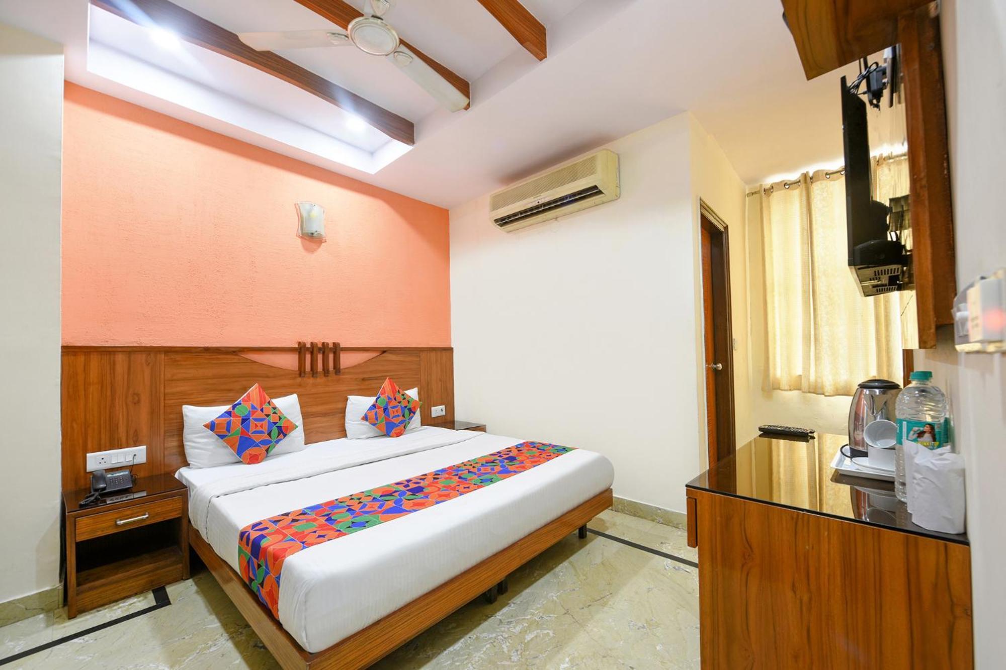 Fabhotel Jaggi Palace Karol Bagh Delhi  Exterior photo