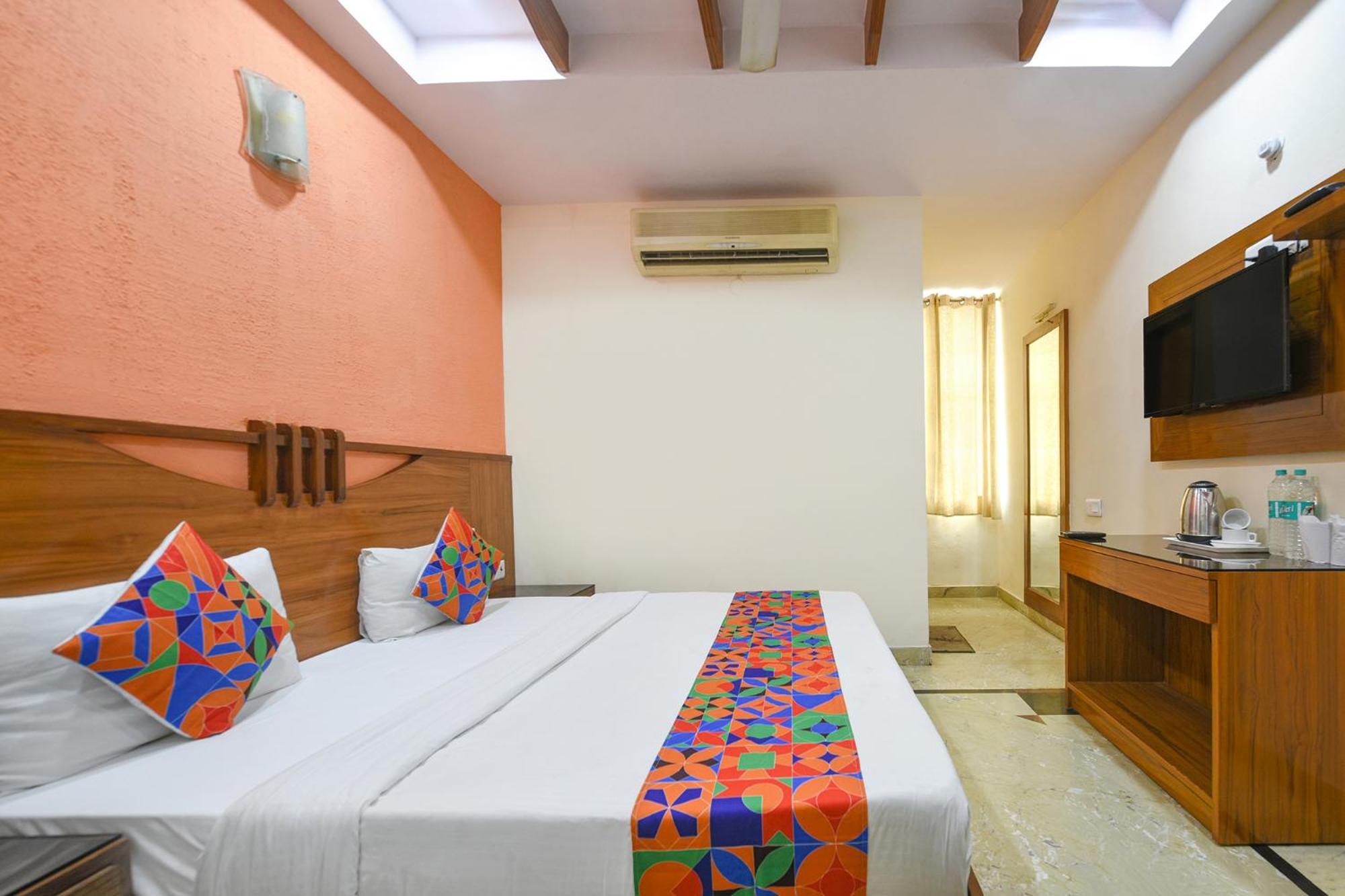 Fabhotel Jaggi Palace Karol Bagh Delhi  Exterior photo