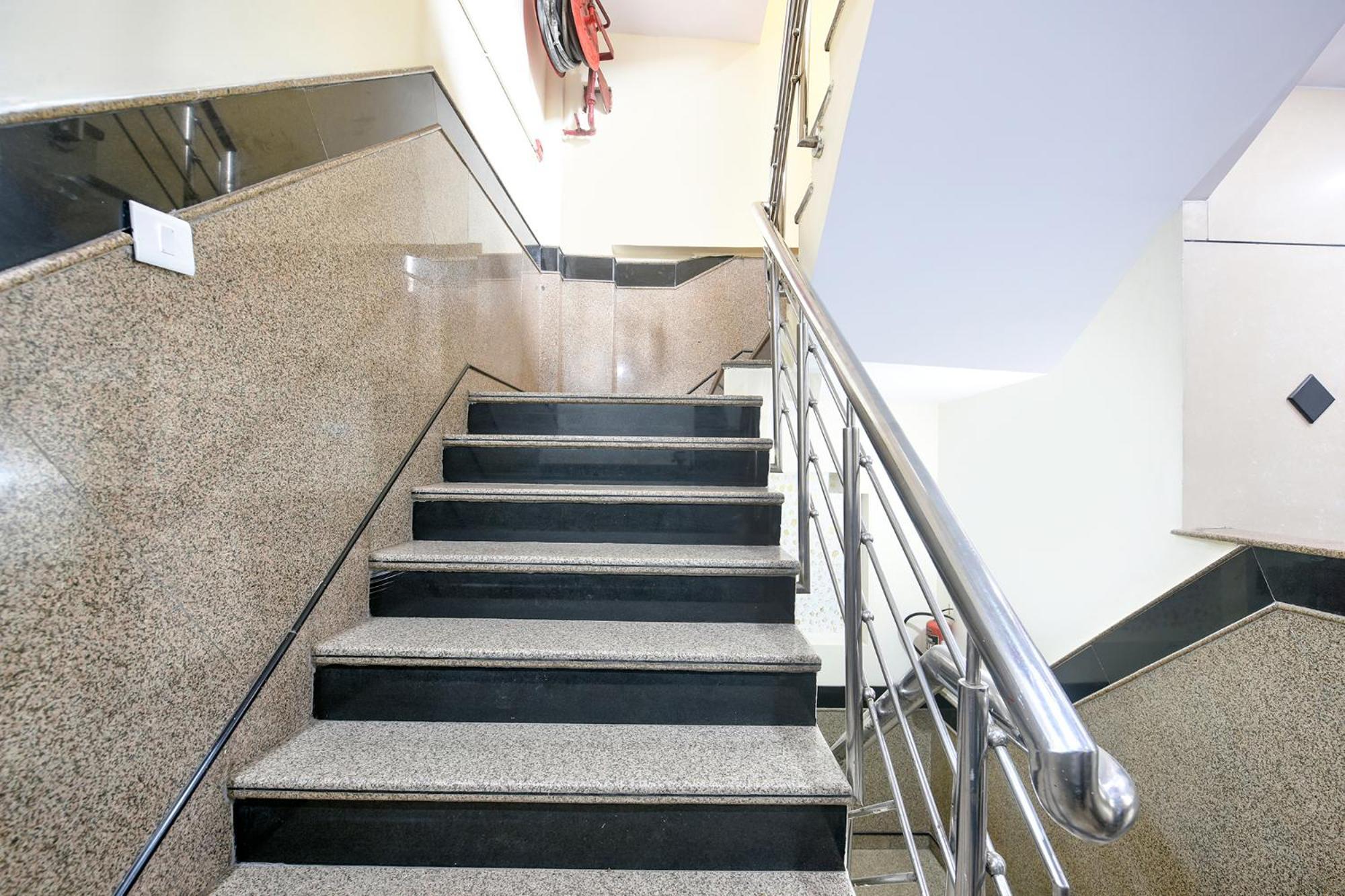 Fabhotel Jaggi Palace Karol Bagh Delhi  Exterior photo